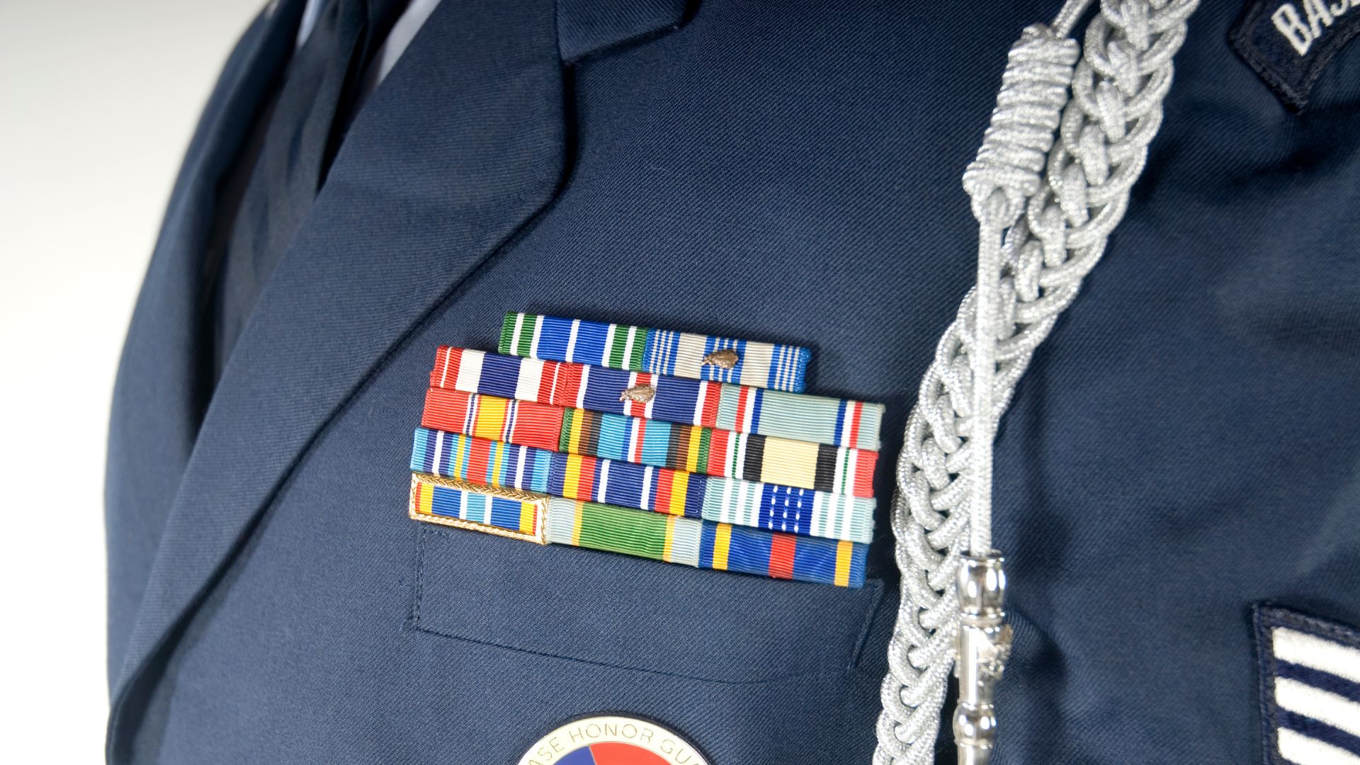 Du gel au dégel des pensions des anciens militaires subsahariens des armées françaises. Histoire politique, combat juridique et difficultés actuelles